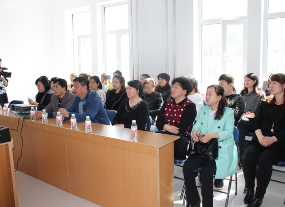 ����������������ѹ�������ǽ���֪ʶ��ѵ��